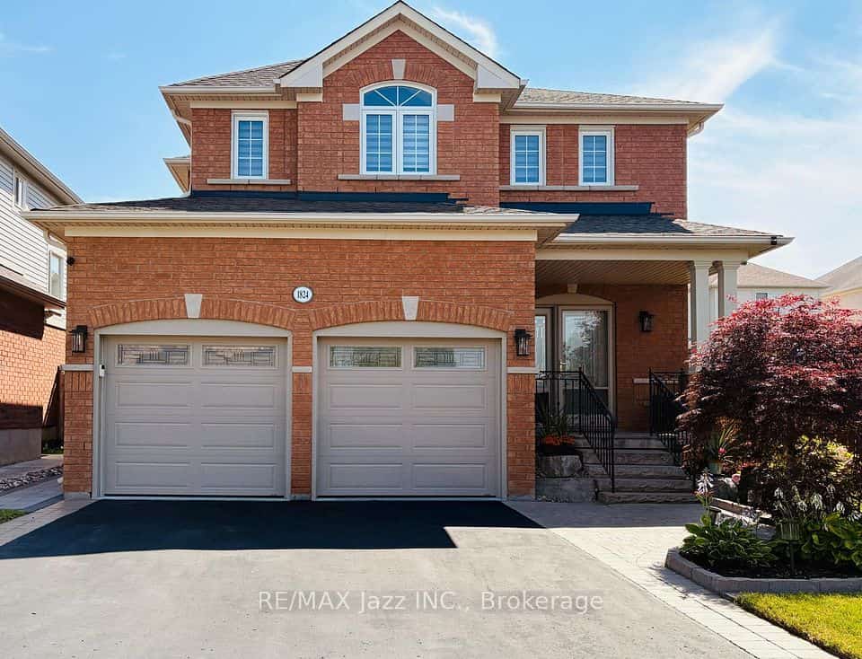 1824 Birchview Drive, Oshawa, ON L1K 3B9