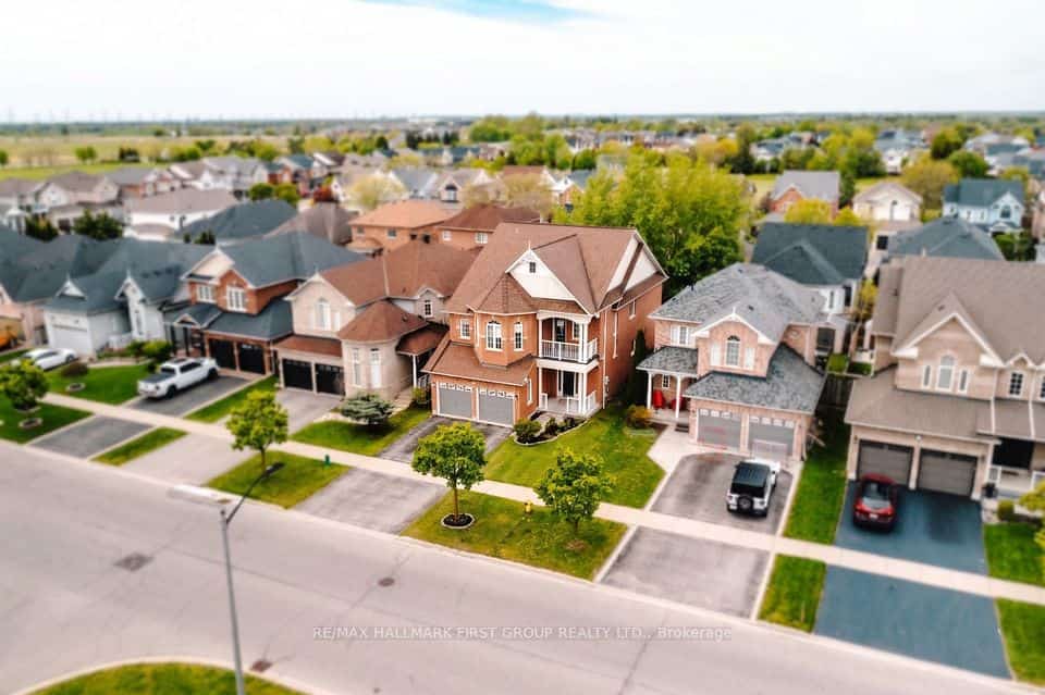 62 Cachet Boulevard, Whitby, ON L1M 2E2