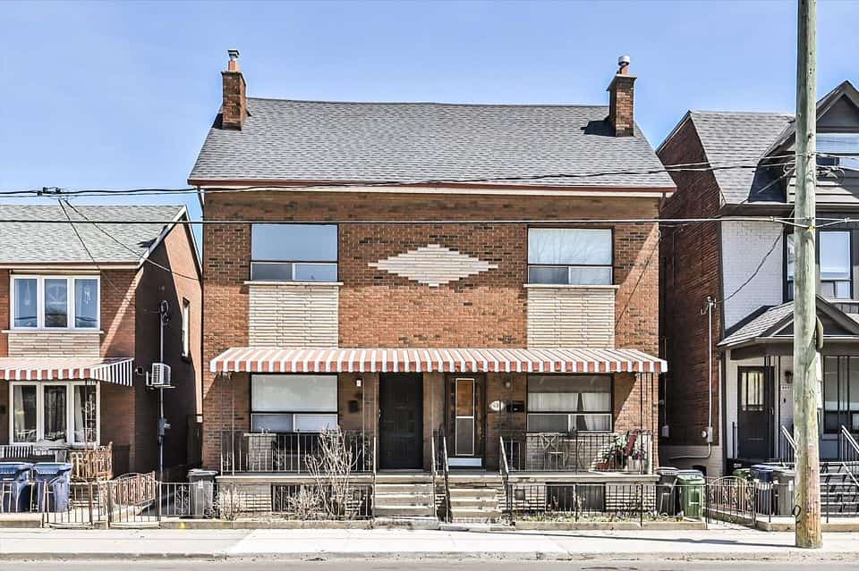 493 Ossington Avenue, Toronto, ON M6G 3T3