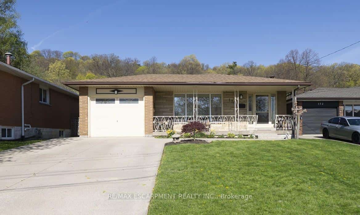 176 Kimberly Drive, Hamilton, ON L8K 4L1