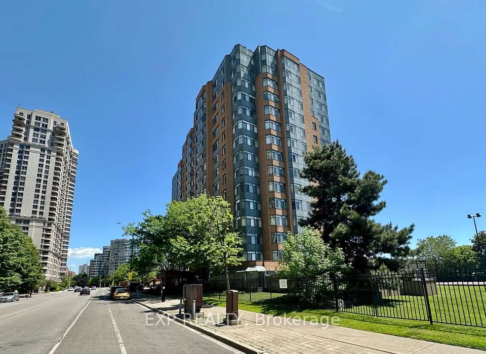 300 Webb Drive #303, Mississauga, ON L5B 3W3