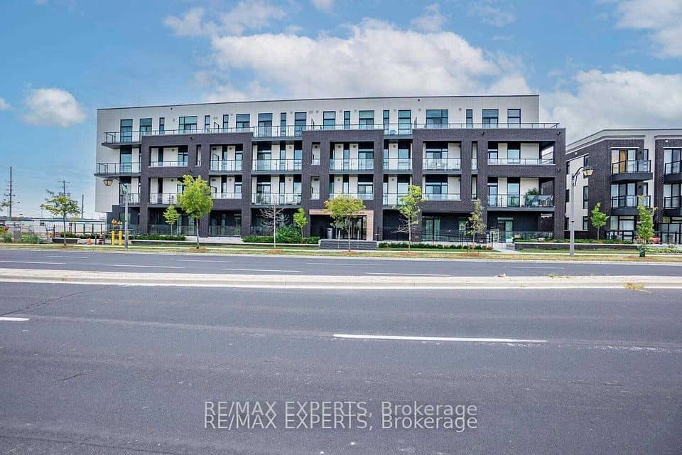 1709 Bur Oak Avenue, Markham