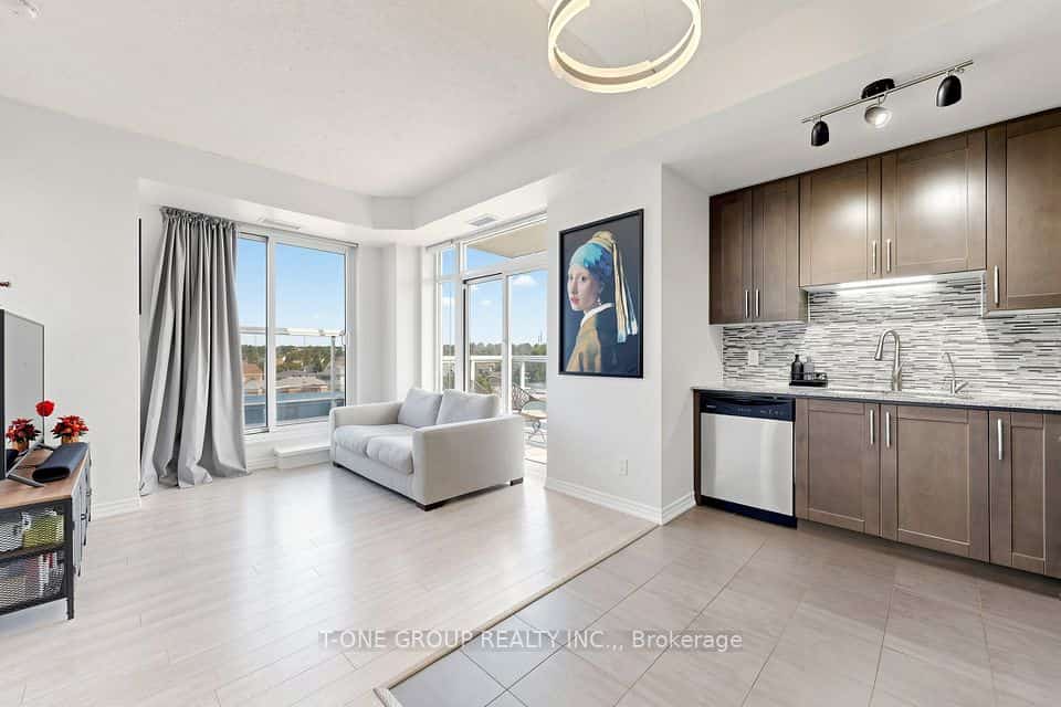 8323 Kennedy Road #508, Markham, ON L3R 5W7