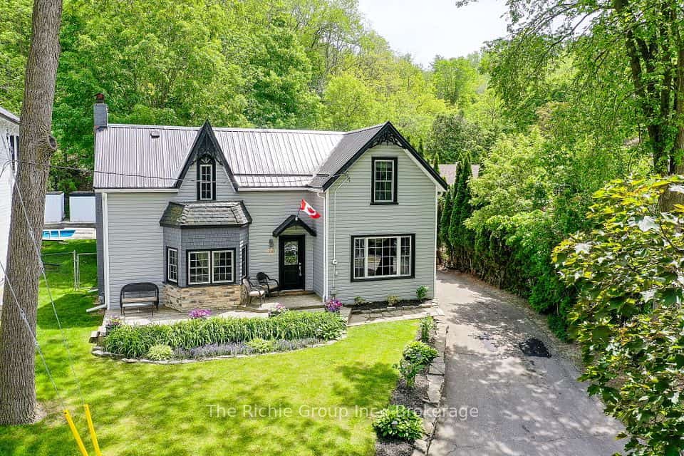 108 Hemlock Street, Caledon, ON L7E 3H1