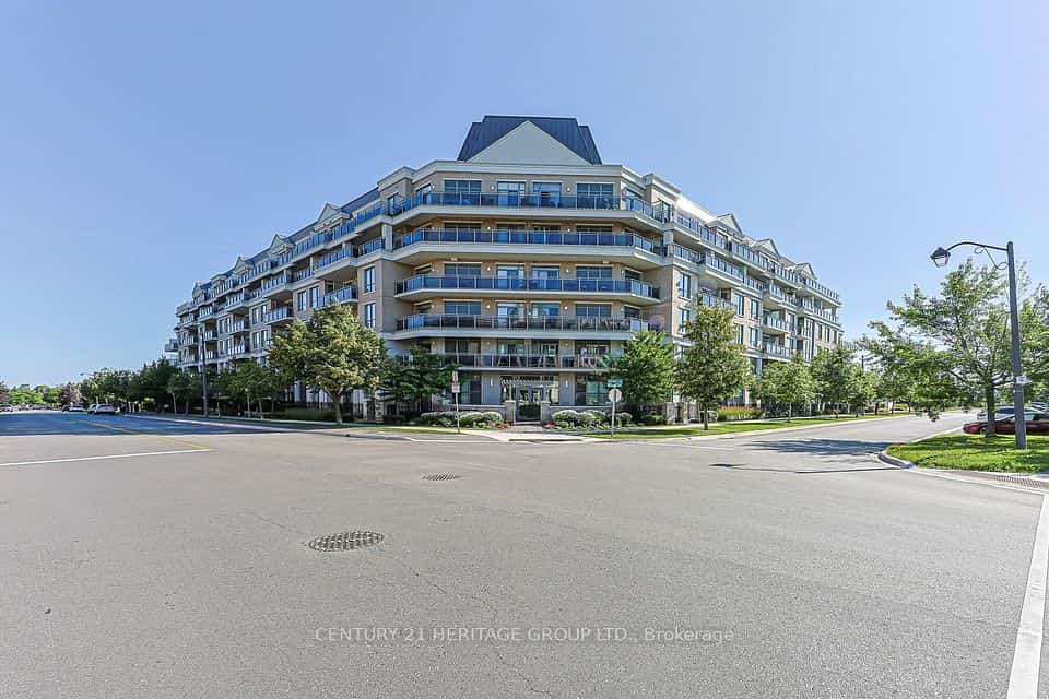 111 Civic Square Gate #210, Aurora, ON L4G 0S6