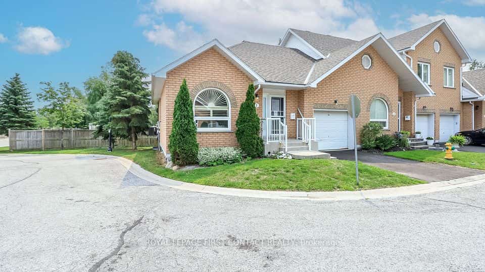 318 Little Avenue #1, Barrie, ON L4Z 2Z6