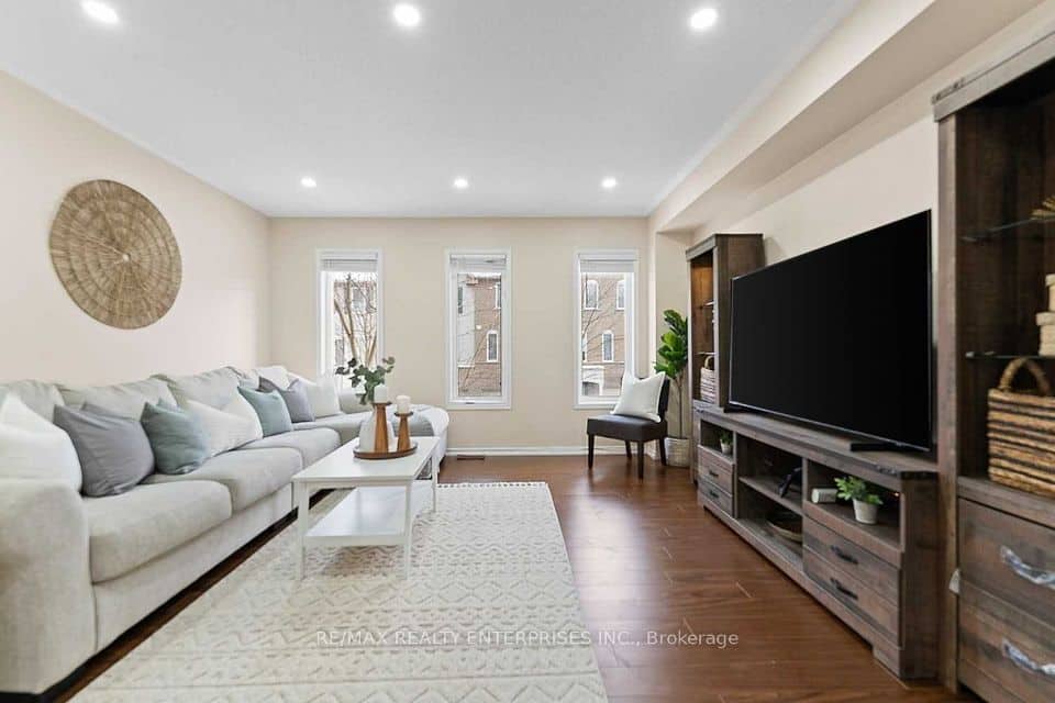 50 McGonigal Lane, Ajax