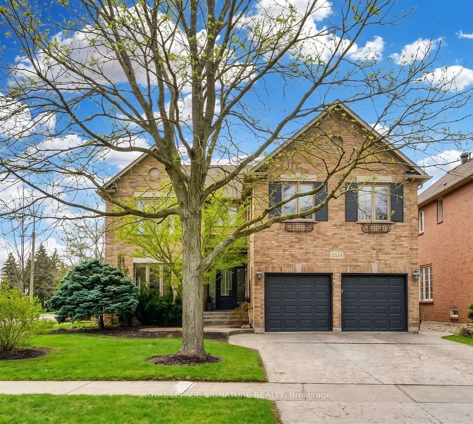 2324 Hilltop Lane, Oakville, ON L6M 3M8