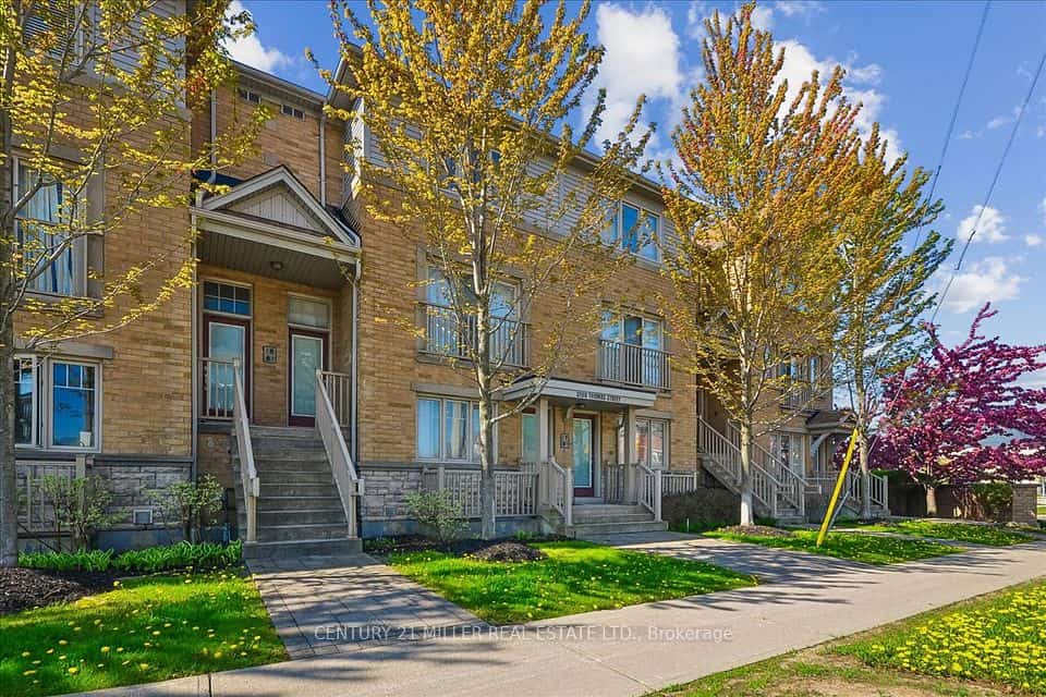 3100 Thomas Street #7, Mississauga, ON L5M 0T2