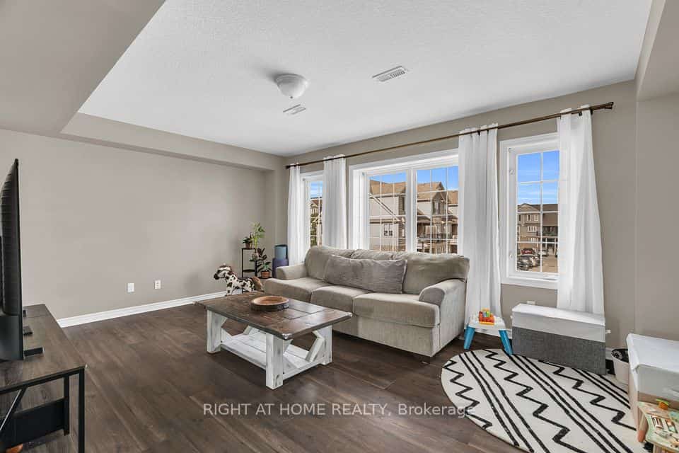 630 Woodlawn Road E, Guelph, ON N1E 0K4