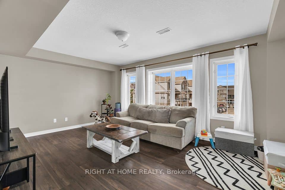 630 Woodlawn Road E, Guelph, Guelph