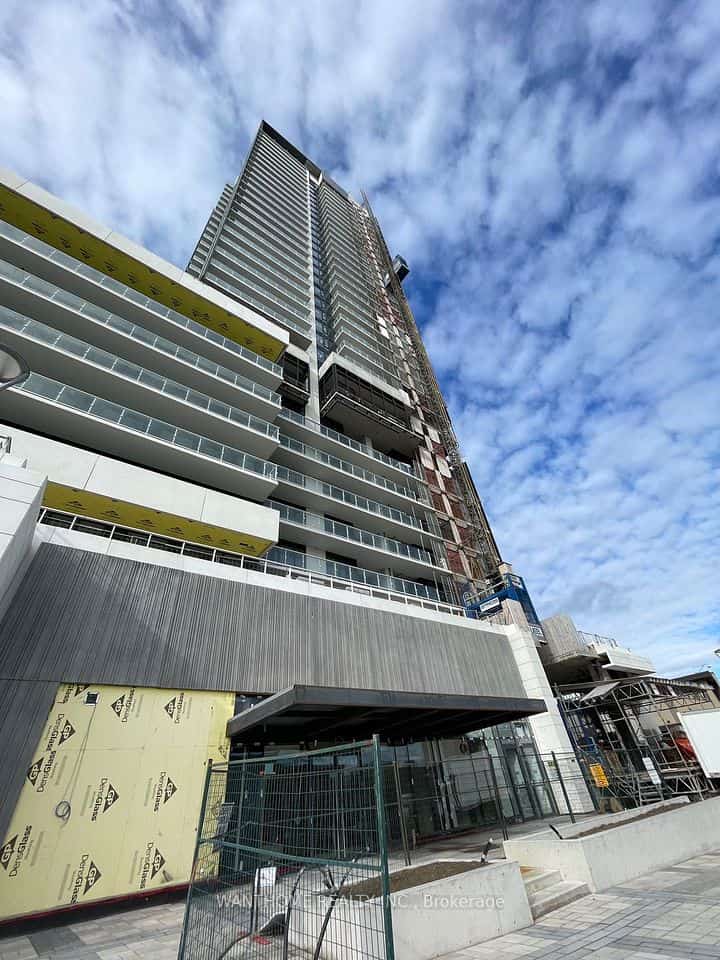 50 O'Neill Rd Road #620, Toronto, ON M3C 0R1