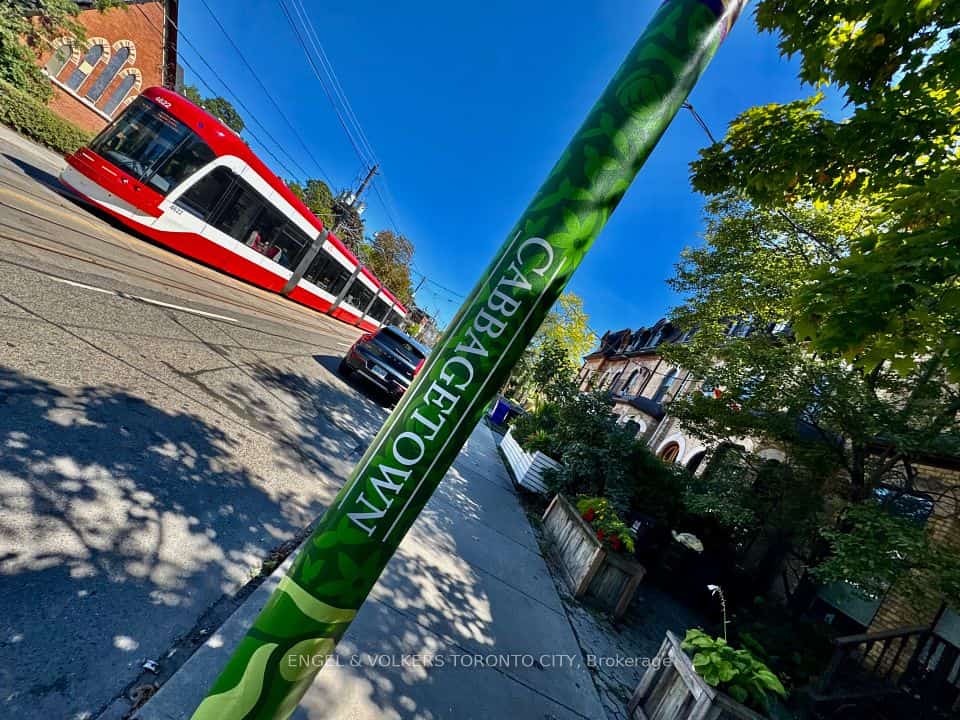 173 Carlton Street #2F, Toronto, ON M5A 2K3