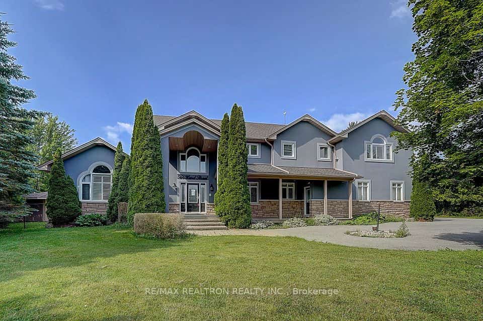 99 Hurd Street, Oshawa, ON L1H 7K4
