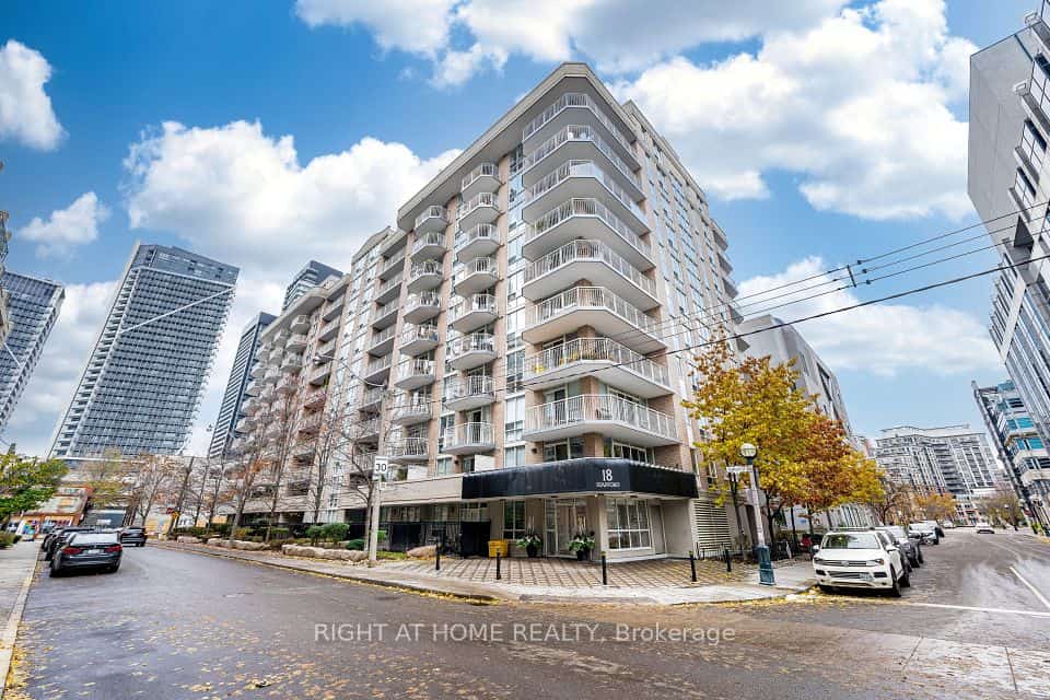 18 Stafford Street #602, Toronto, ON M5V 3W4
