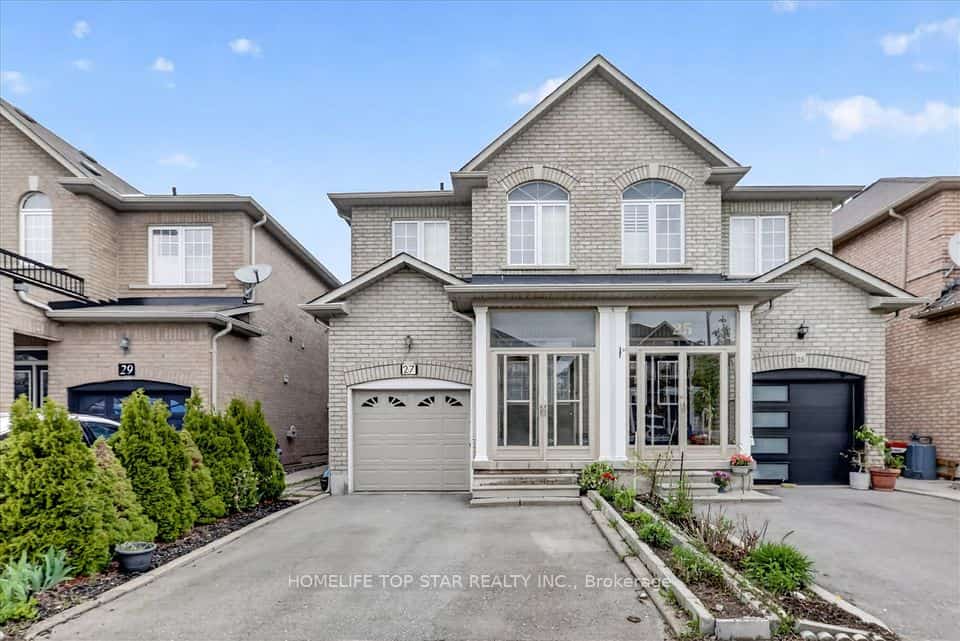 27 N Lahore Crescent, Markham, ON L3S 0A6