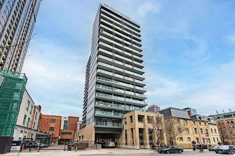 105 George Street #312, Toronto, ON M5A 0L4