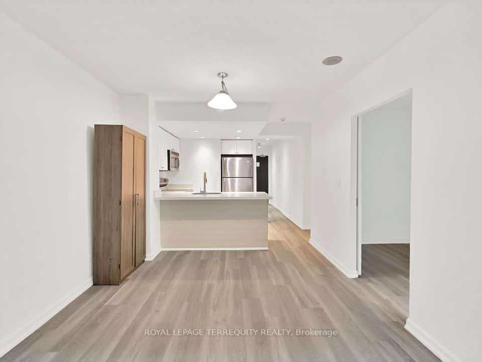 8 Park Road #1601, Toronto, ON M4W 3S5