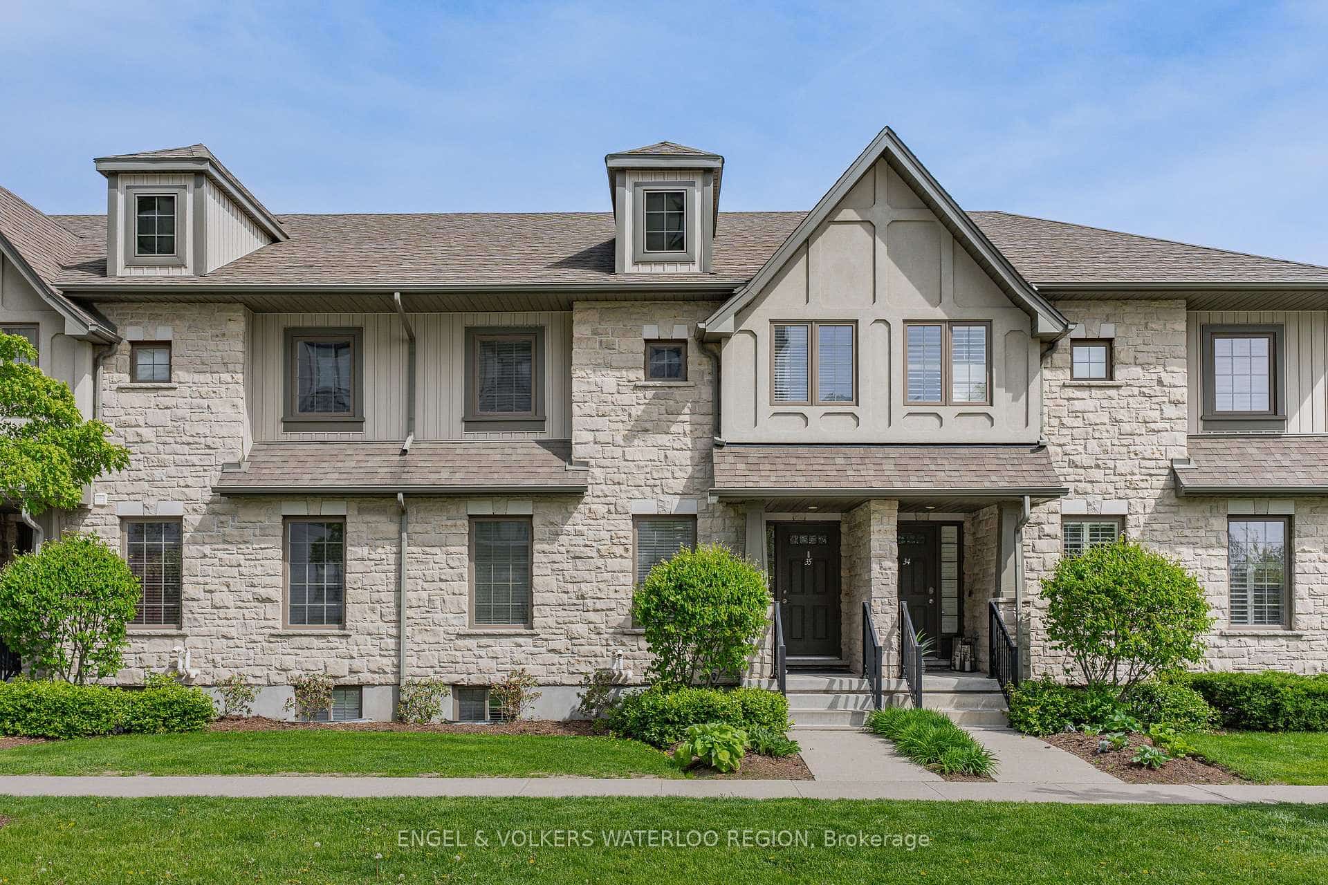 635 Saginaw Parkway #35, Cambridge, ON N1T 0C1