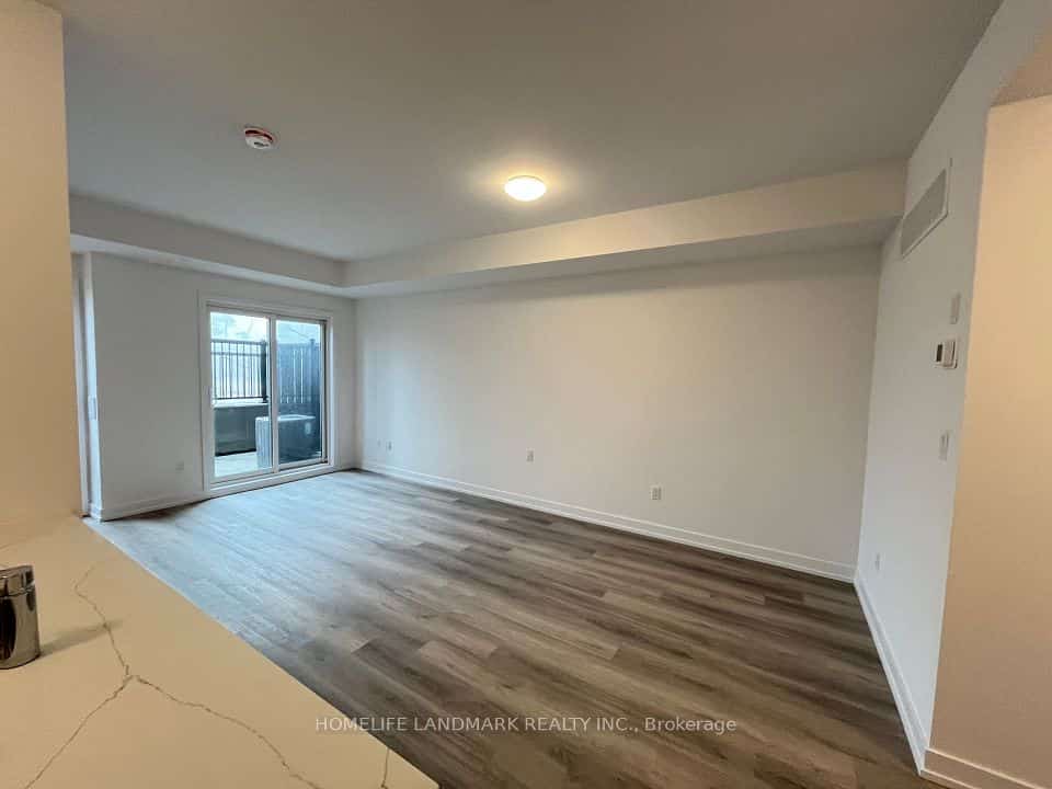 3 Bancroft Lane #219, Richmond Hill, ON L4E 1M1