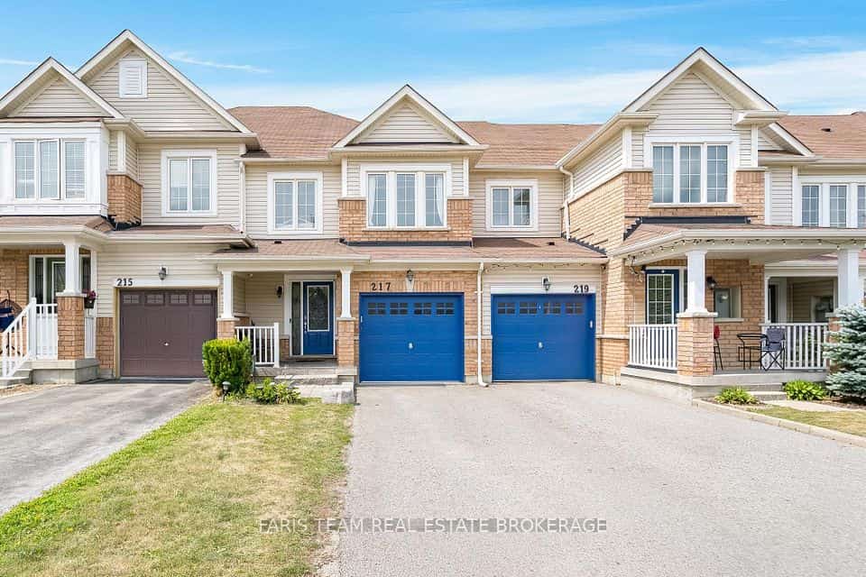 217 Orr Drive, Bradford West Gwillimbury, ON L3Z 0S3
