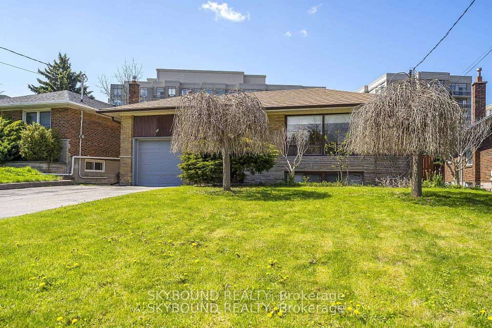 44 Tinder Crescent, Toronto, ON M4A 1L3