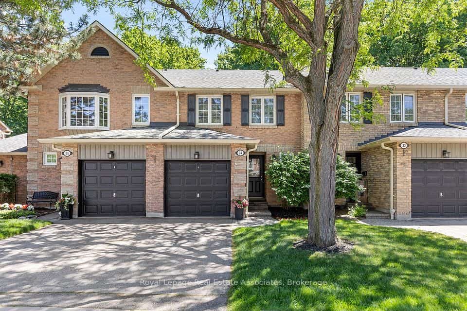 2766 Folkway Drive #34, Mississauga, ON L5L 3M3