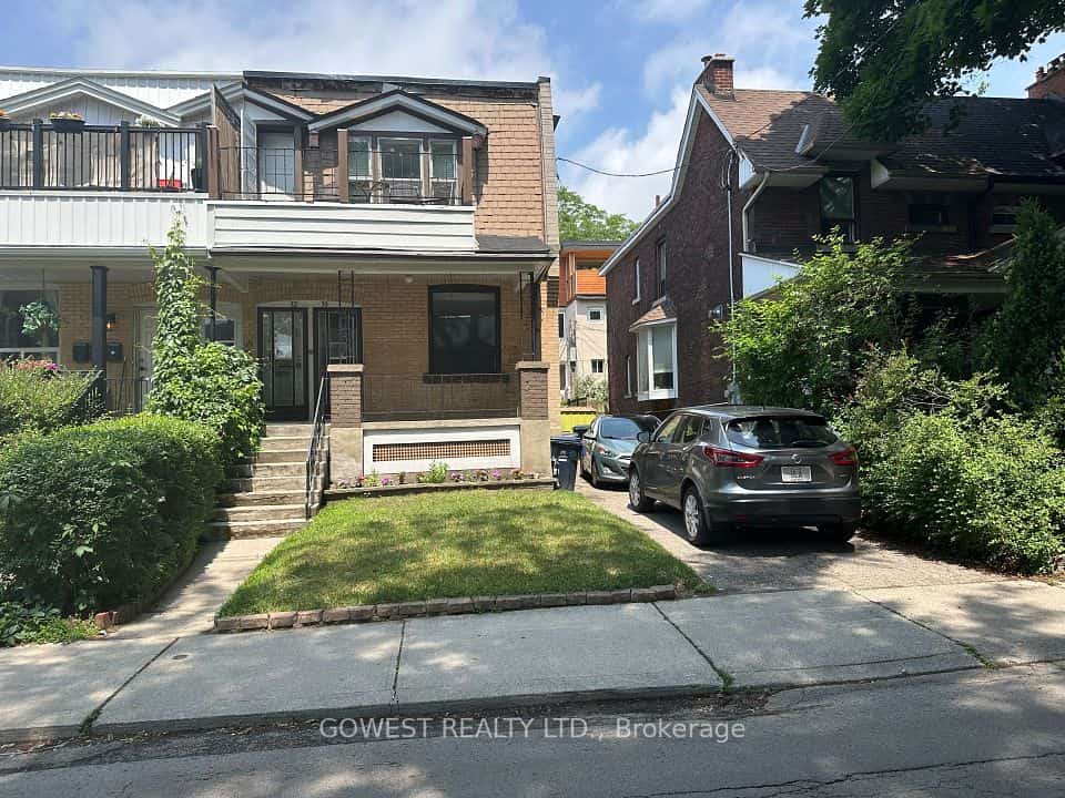 30 Grenadier Road, Toronto, ON M6R 1R2