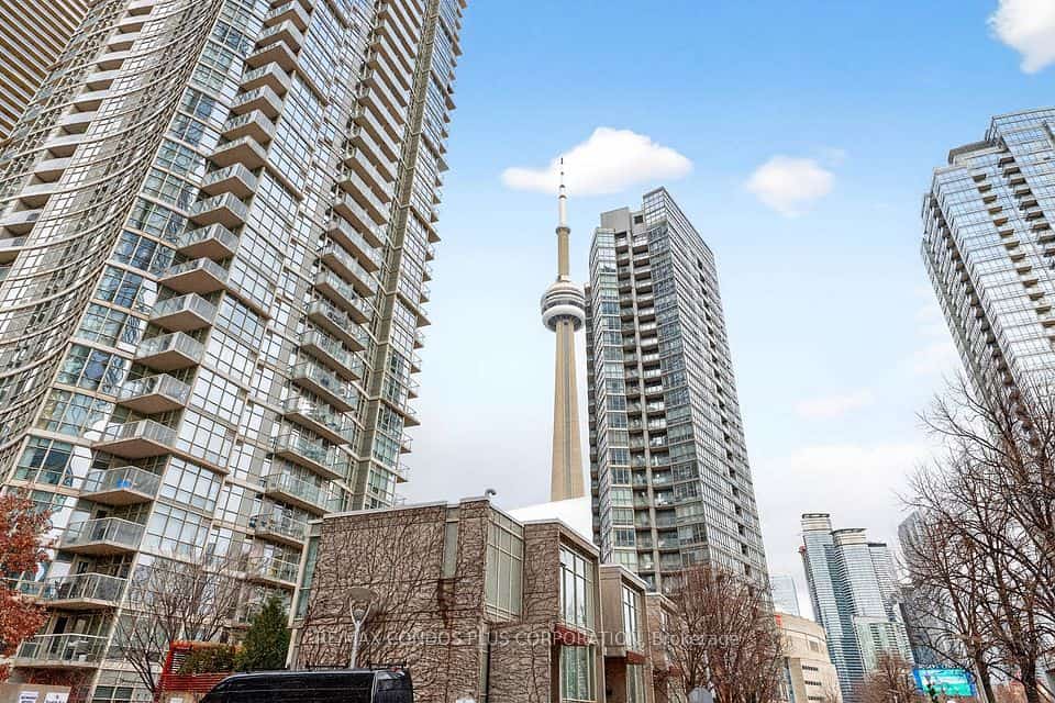 35 Mariner Terrace #605, Toronto, ON M5V 3V9