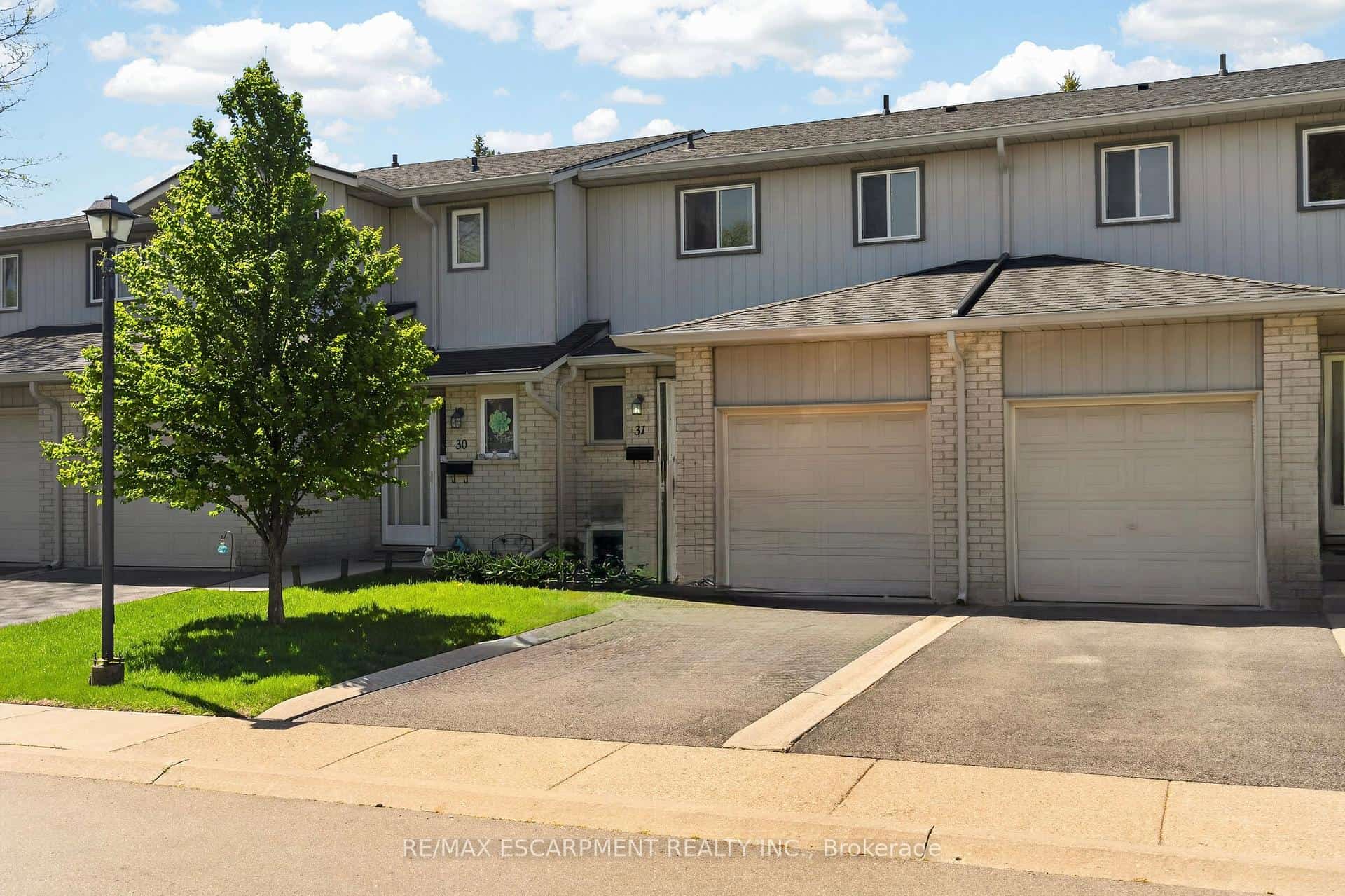 1675 Upper Gage Avenue #31, Hamilton, ON L8W 3R8