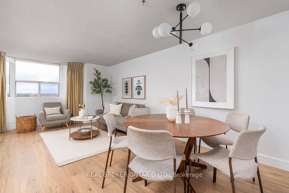 3845 Lake Shore Boulevard W, Toronto