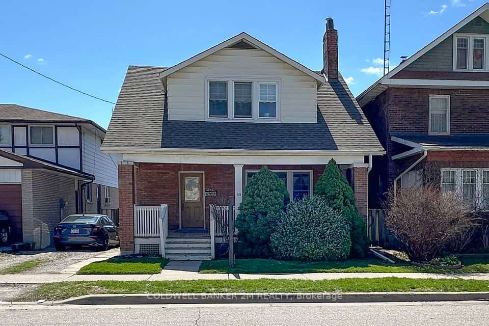 49 Brock Street E, Oshawa, ON L1G 1R8