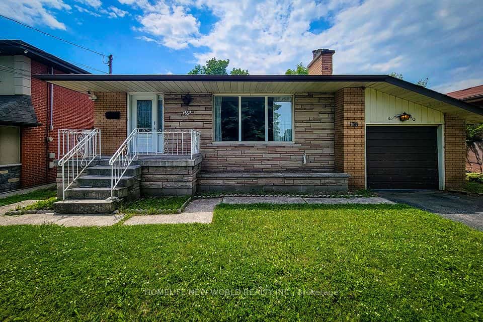 138 Rifle Range Road, Hamilton, ON L8S 3B6