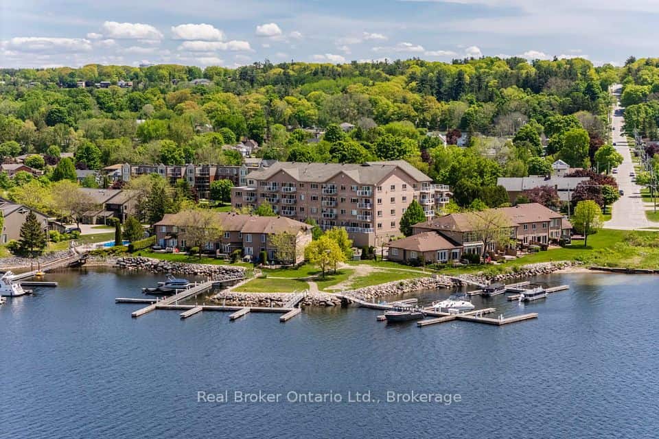 4 Beck Boulevard, Penetanguishene, Penetanguishene