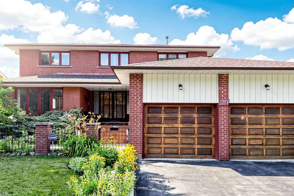 29 Ernest Avenue, Toronto, ON M2J 3T4