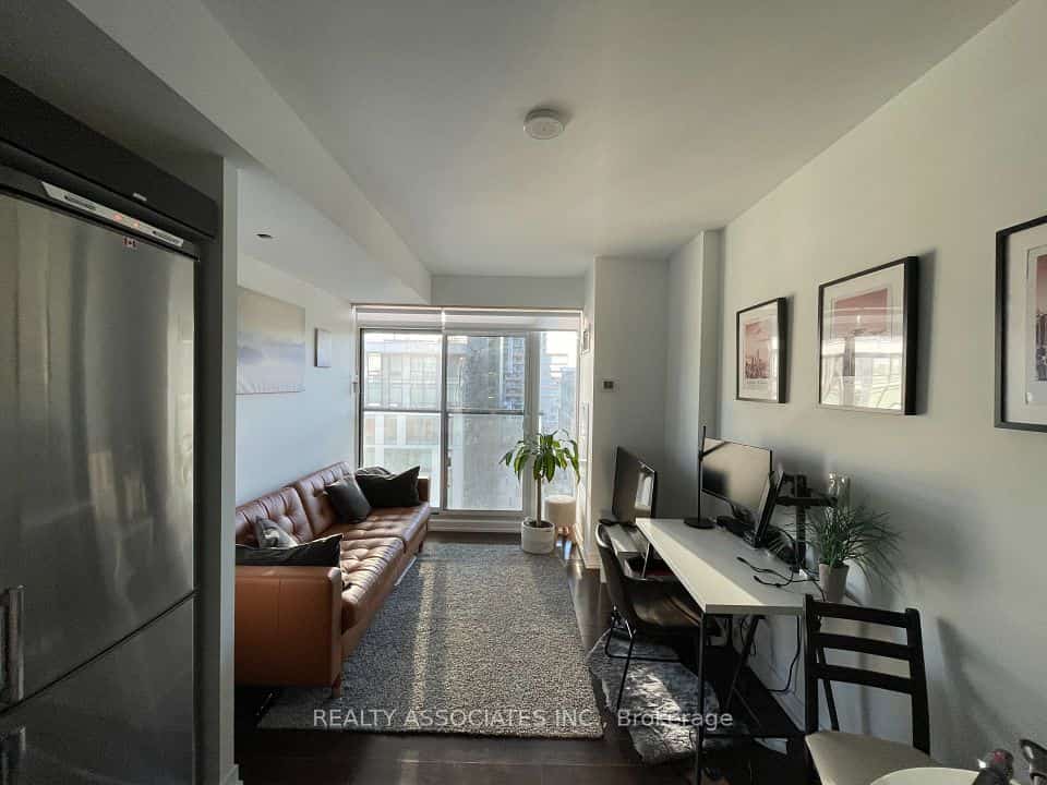 170 Fort York Boulevard #707, Toronto, ON M5V 0E6