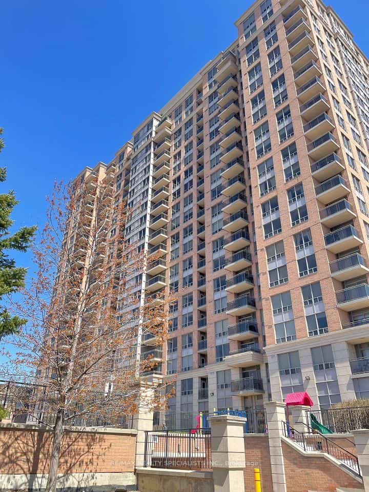 55 Strathaven Drive #308, Mississauga, ON L5R 4G6