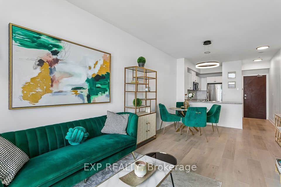 1359 Rathburn Road E, Mississauga