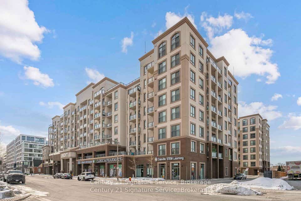 2486 Old Bronte Road #405, Oakville, ON L6M 0Y4