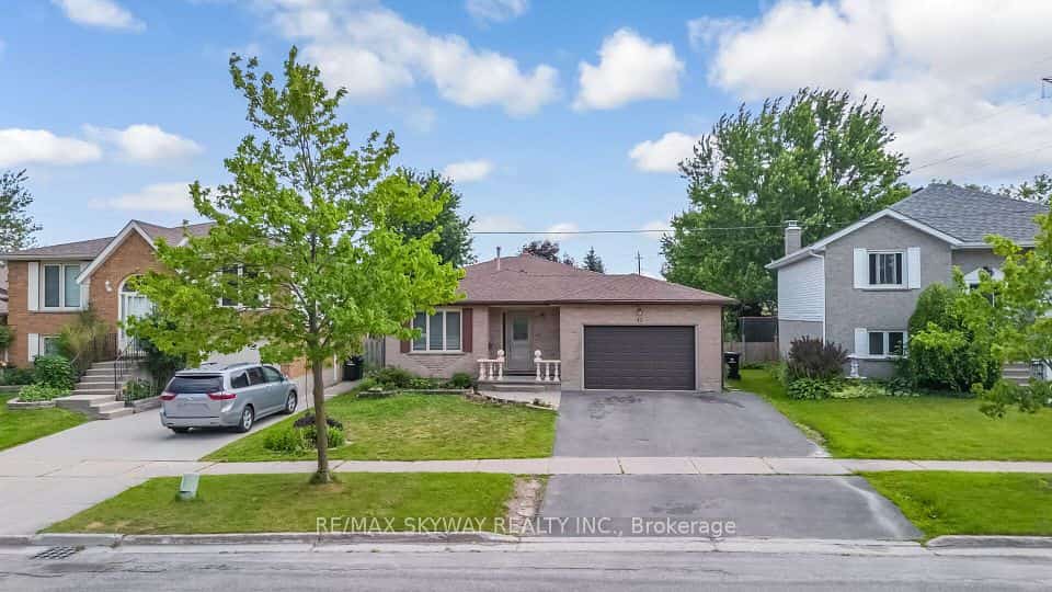 42 Newbury Drive, Kitchener, ON N2N 2X6