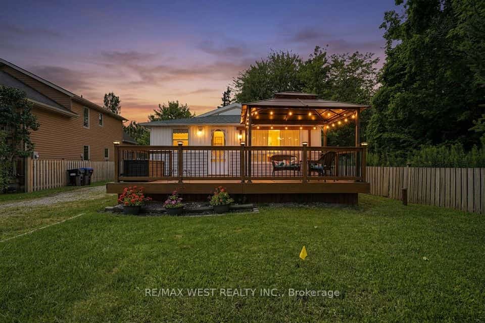 2234 Crystal Beach Road, Innisfil, ON L9S 3W9