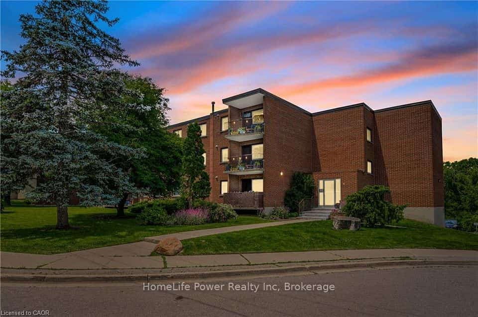 4 Avalon Place #303, Kitchener, ON N2M 4N6