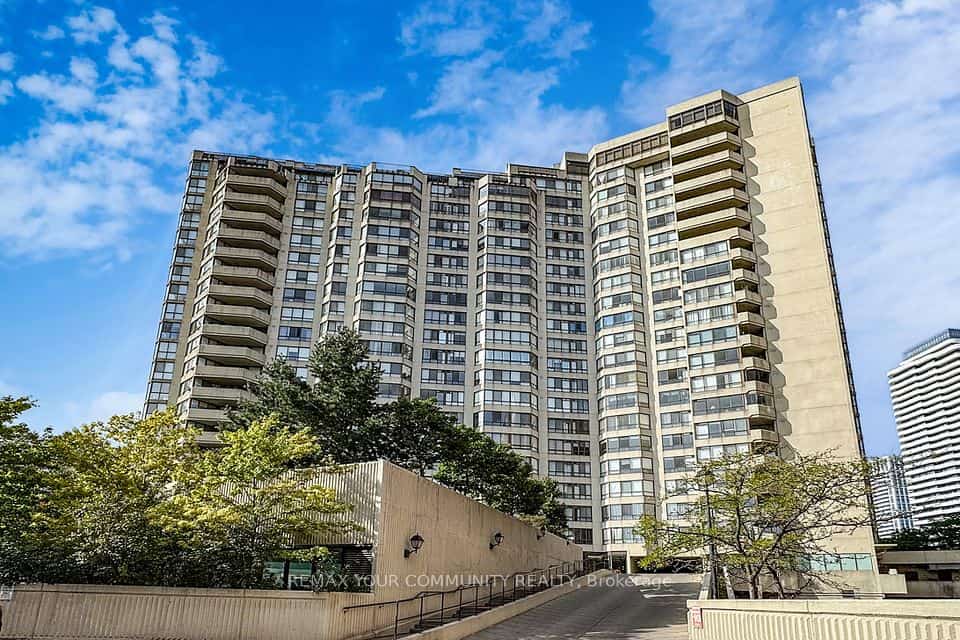 Skyview, Toronto
