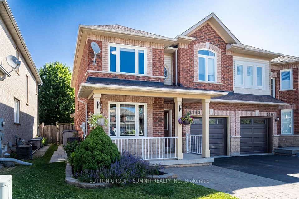 2163 SUTTON Drive, Burlington, ON L7L 7K5