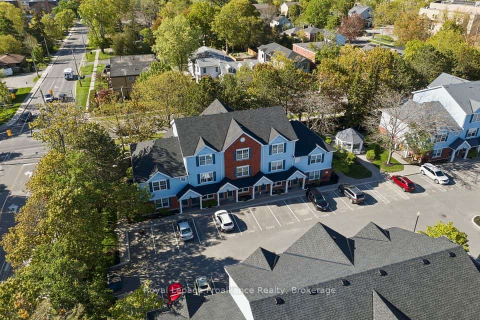 182 D'arcy Street #C202, Cobourg, ON K9A 5H9