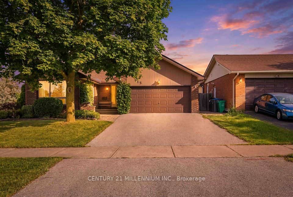 112 Blackthorn Lane, Brampton, ON L6V 3K8
