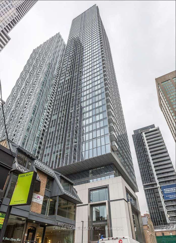 8 Cumberland Condos, Toronto