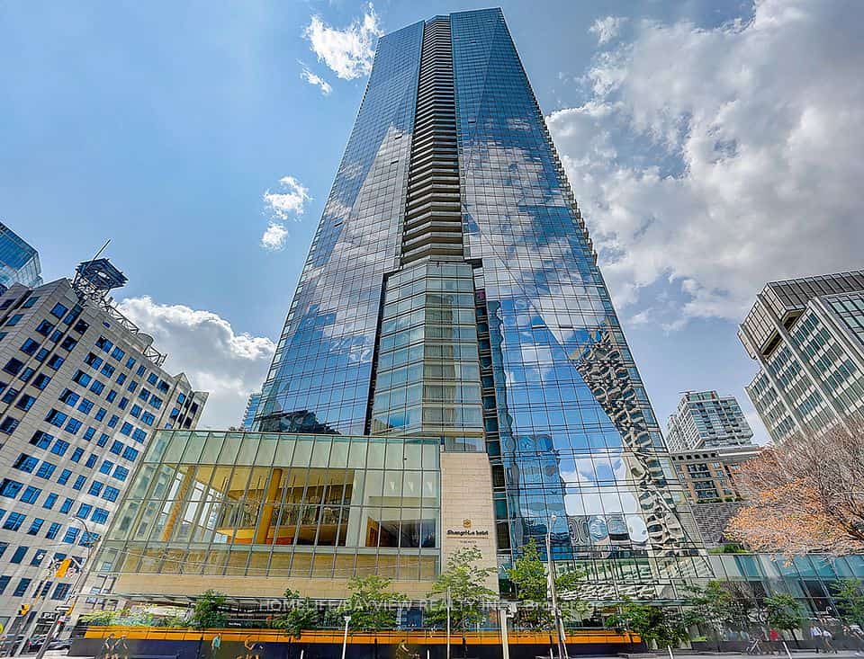 Shangri-La, Toronto