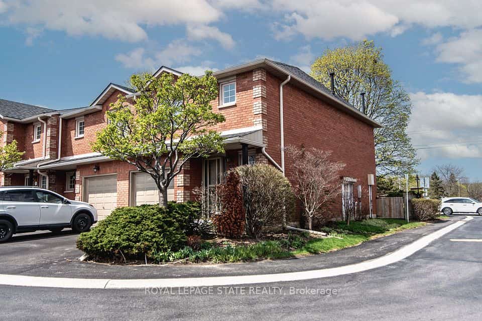 255 Mount Albion Road #22, Hamilton, ON L8K 6P7