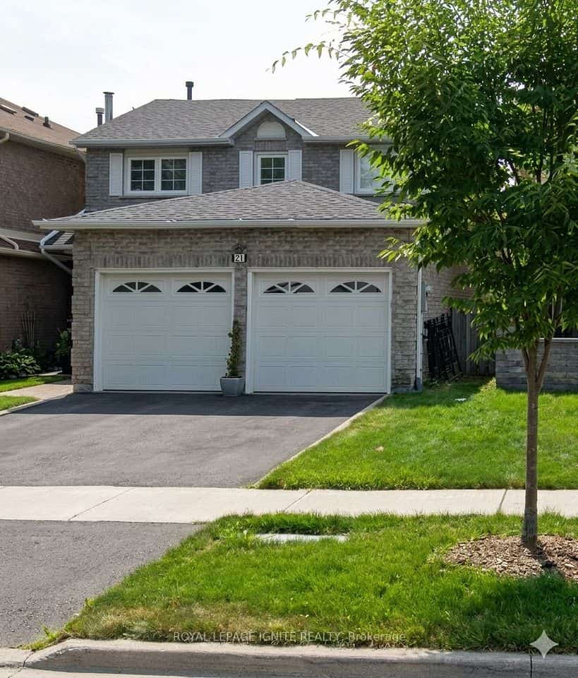 21 Halfmoon Square, Toronto, ON M1C 3V4